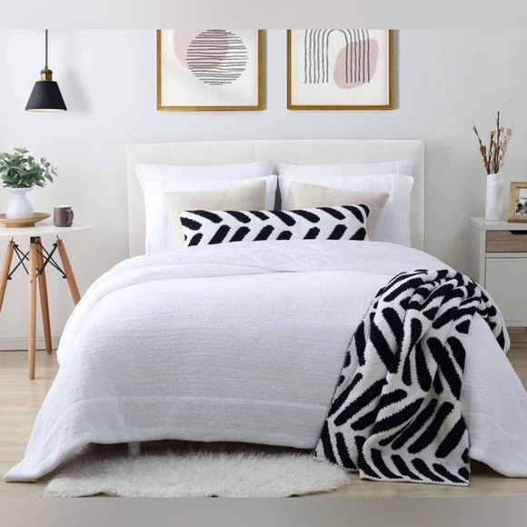 Tulum Throw  black off White Geometric Pattern Blanket SUNDAY CITIZEN - Picture 5 of 8